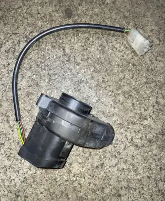 BMW 5 E39 Engine control unit/module fan 129017451829
