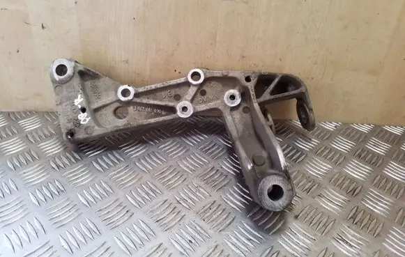 Seat Leon (1P) Other front suspension part 1K0199296E