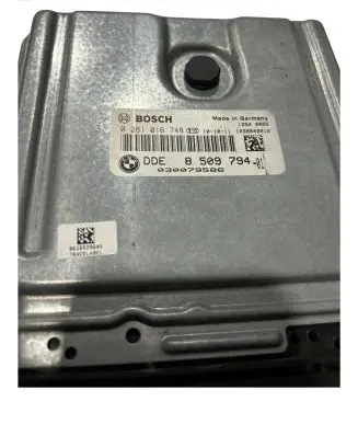 BMW 5 F10 F11 Engine control unit/module 8509794
