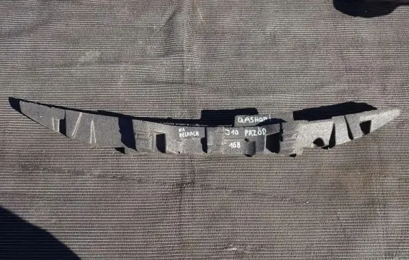 Front bumper foam support bar