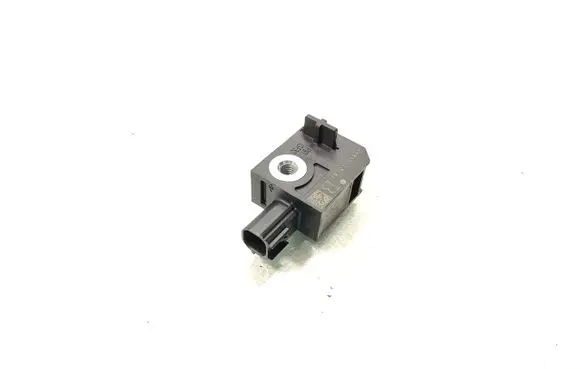 Opel Zafira C Airbag deployment crash/impact sensor 13502577 0122 15A3BB2C