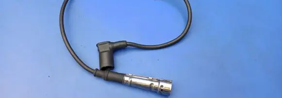 Mercedes-Benz 380 560SEC C126 Plug wire 