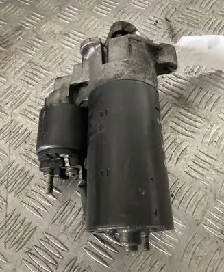 Audi A4 S4 B6 8E 8H Starter motor 068911024G