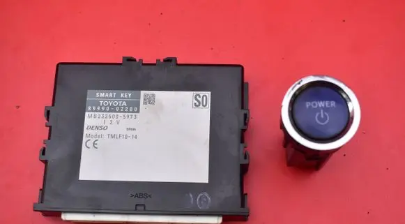 Toyota Auris E180 Ignition lock 89990-02200
