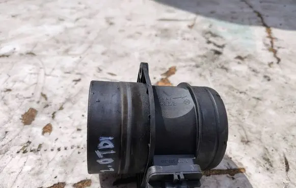 Volkswagen Golf VII Mass air flow meter 03L906461A