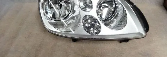 Volkswagen Touran I Headlight/headlamp 1T0941006R