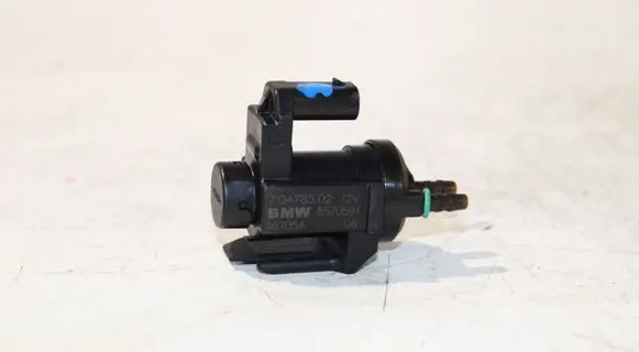 BMW 5 F10 F11 Vacuum valve 8570591