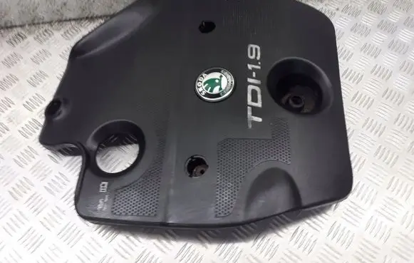 Skoda Octavia Mk1 (1U) Engine cover (trim) 038103935A