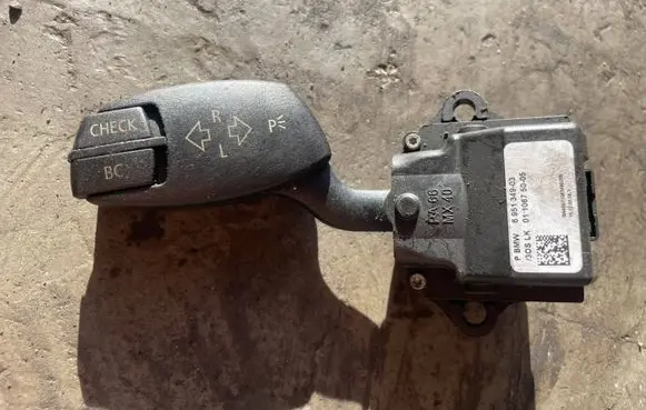 BMW 5 E60 E61 Indicator stalk 695134903
