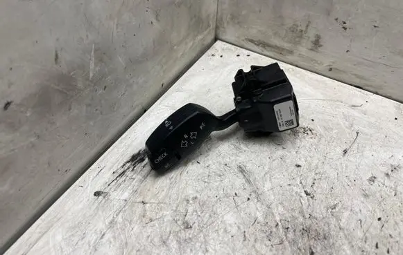 BMW 5 E60 E61 Indicator stalk 695134903