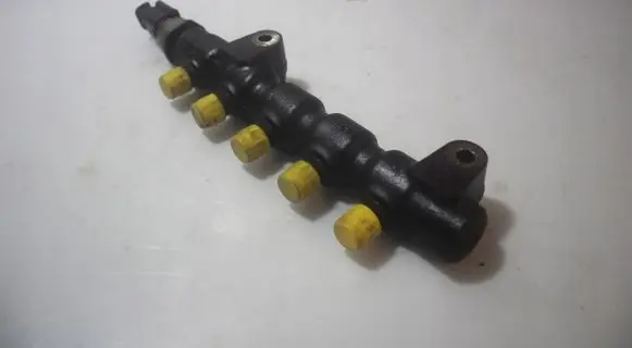 Peugeot Partner Fuel main line pipe