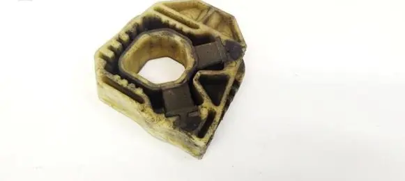 Skoda Superb B6 (3T) Radiator mount bracket 1Z0121367B