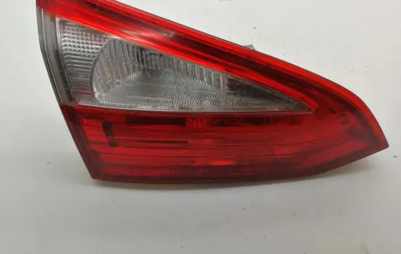 Ford Focus Tailgate rear/tail lights BM5113A603B