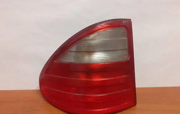 Mercedes-Benz E W210 Rear/tail lights A2108204764 198201