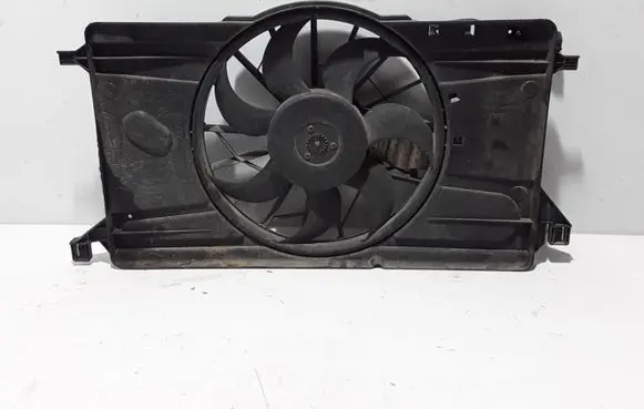 Volvo S40 Radiator cooling fan shroud 31261989