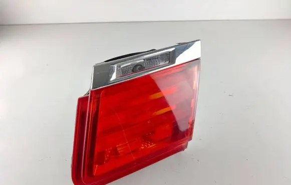 BMW 7 F01 F02 F03 F04 Tailgate rear/tail lights 7182206 HKF01T2RH