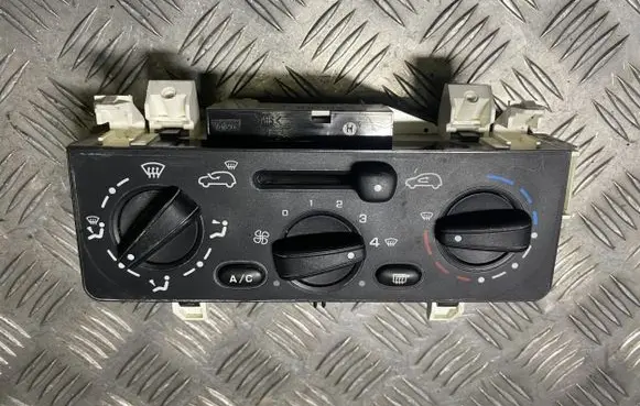 Citroen C3 Climate control unit F664479W 69300002 A86BA52