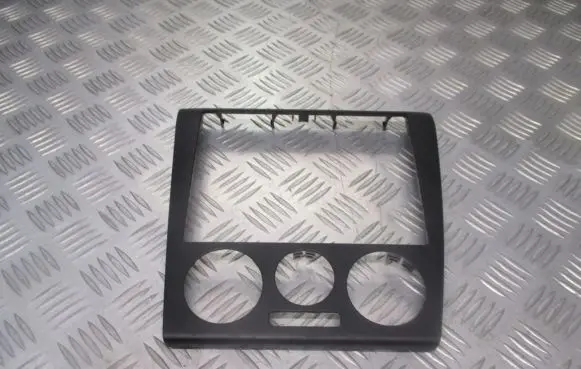 Skoda Octavia Mk1 (1U) Radio/GPS head unit trim 