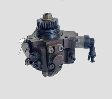 Renault Koleos I Fuel injection high pressure pump 8200679828 0258138 0445010170