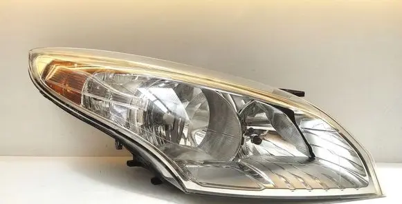 Renault Megane III Headlight/headlamp 260100017R