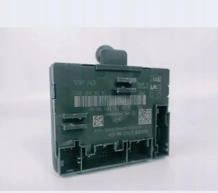 Audi A3 S3 8V Door control unit/module 5Q0959392E