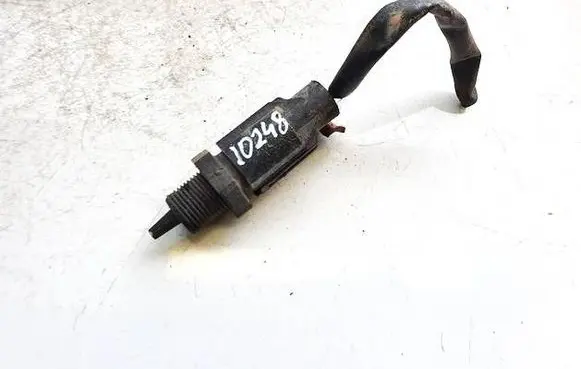 Hyundai Trajet Brake pedal sensor switch
