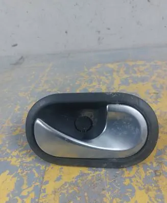 Renault Scenic II - Grand scenic II Front door interior handle 8200028486