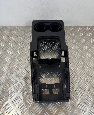 Audi A3 S3 8V Other center console (tunnel) element 8v1864261G