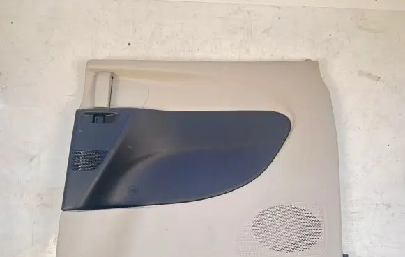 Chrysler Pacifica Sliding door card 5RP682D2AC