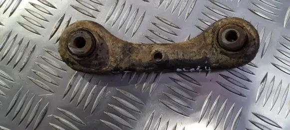 Rear upper control arm/wishbone
