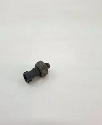 Toyota Corolla Verso AR10 Air conditioning (A/C) pressure sensor