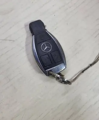Mercedes-Benz E W212 Ignition key/card 