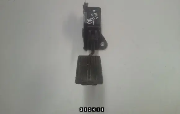 Honda CR-V Accelerator throttle pedal 31309H21