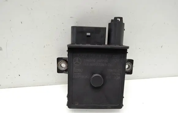 Mercedes-Benz Vito Viano W639 Glow plug pre-heat relay A6421532079 0522140202