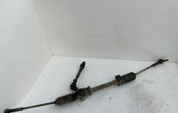 Toyota Corolla E90 Steering rack