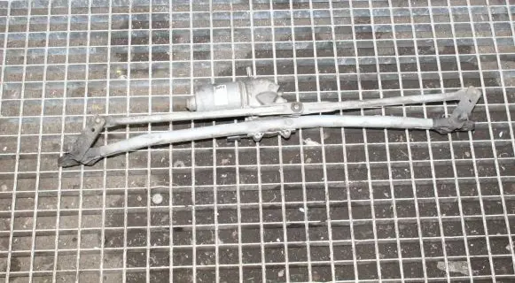 Mini Cooper Countryman R60 Front wiper linkage and motor 9804399