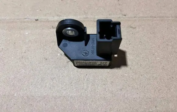 Peugeot 607 Airbag deployment crash/impact sensor 9636982680 550903000