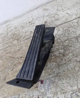 BMW 7 E65 E66 Accelerator throttle pedal