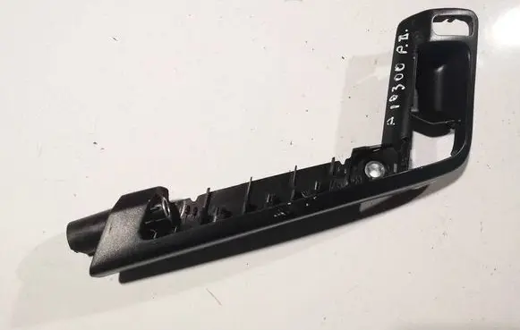 Volkswagen Polo IV 9N3 Other front door trim element 