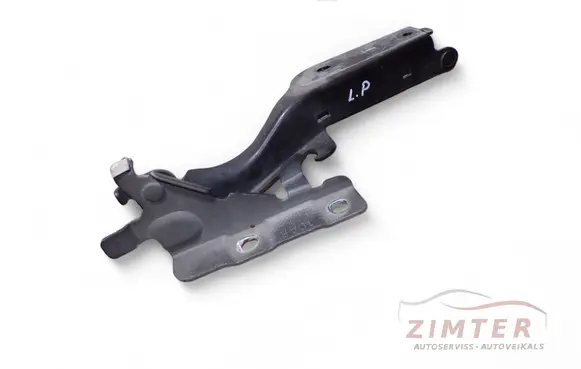 Engine bonnet/hood hinges