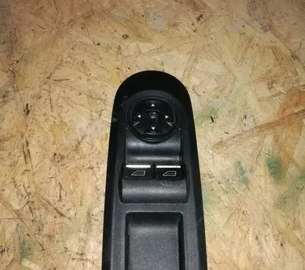 Ford Galaxy Electric window control switch 7S7T14A132CB