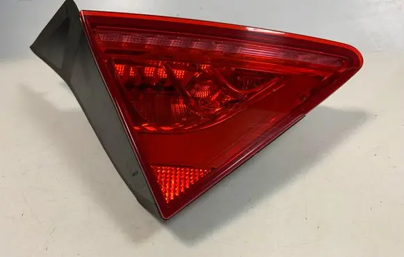 Audi A7 S7 4G Tailgate rear/tail lights 4G8945093A