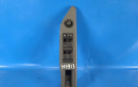 Dodge Caliber Electric window control switch 56040691AD