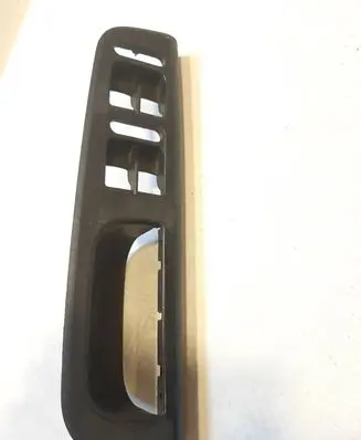 Volkswagen PASSAT B5 Front door window switch trim 3B1867171E