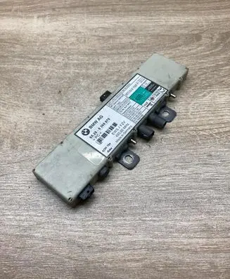 BMW 5 E39 Antenna control unit 8368879
