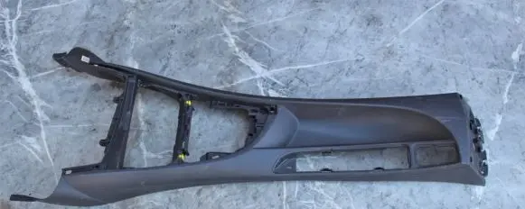 BMW M5 Center console