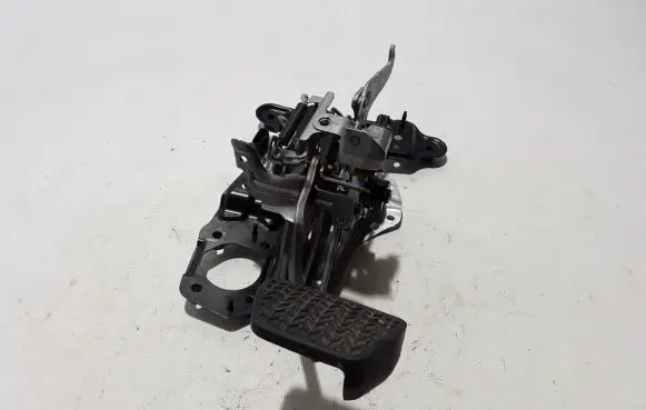 Lexus NX Brake pedal 4711078100