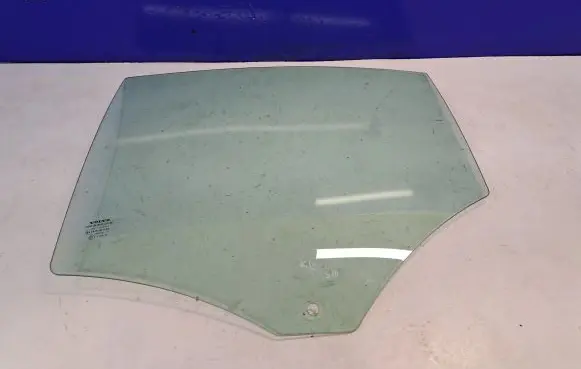 Volvo S80 Rear door window glass 31217989 E243R001105