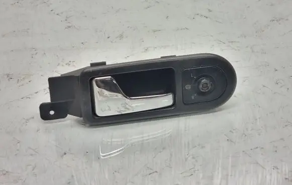 Volkswagen PASSAT B5 Front door interior handle 3B1857113