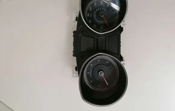 Hyundai i30 Speedometer (instrument cluster) 94003A6630 11002208301U